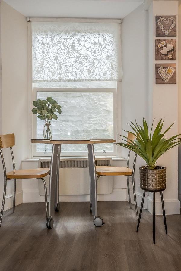 Spacious & Cosy Studio Flat In The Heart Of Edinburgh City Centre Zewnętrze zdjęcie